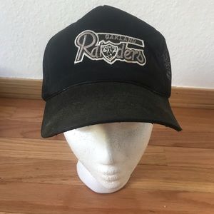Vintage Oakland Raiders SnapBack Trucker Hat